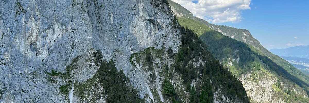 Flugwegposition um 13:51:00: Aufgenommen in der Nähe von Innsbruck, Österreich in 1267 Meter